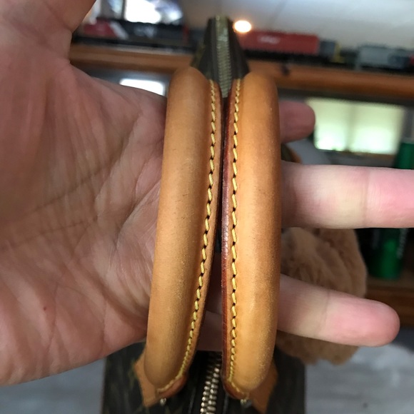 🌸SOLD🌸Authentic Louis Vuitton Alma Pm Monogram - Picture 2 of 8